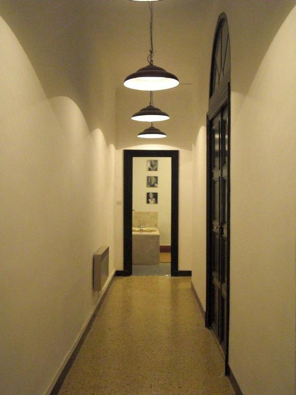 Chez Georges Apartment Каркасон Стая снимка
